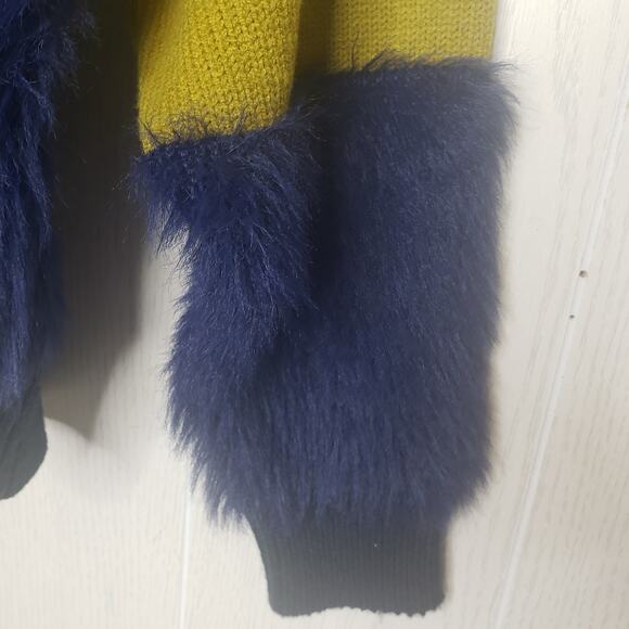 Azul by Moussy Crop Multi texture Color Large Stripe Sweater size small - Picture 8 of 8